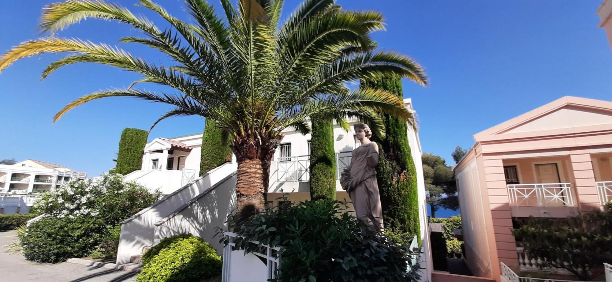 Le Paradis D'ella * Cannes
