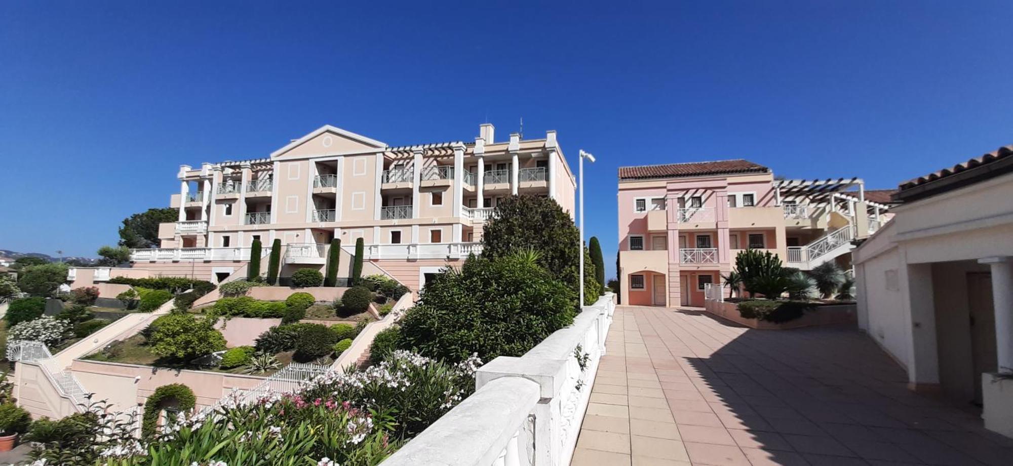 Le Paradis D'ella Apartment *